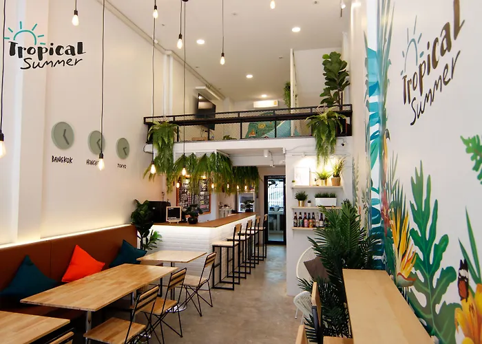 بيت شباب Tropical Summer