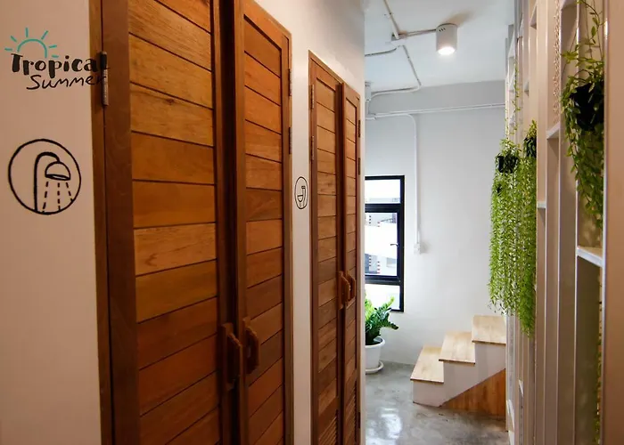 Tropical Summer Albergue Banguecoque